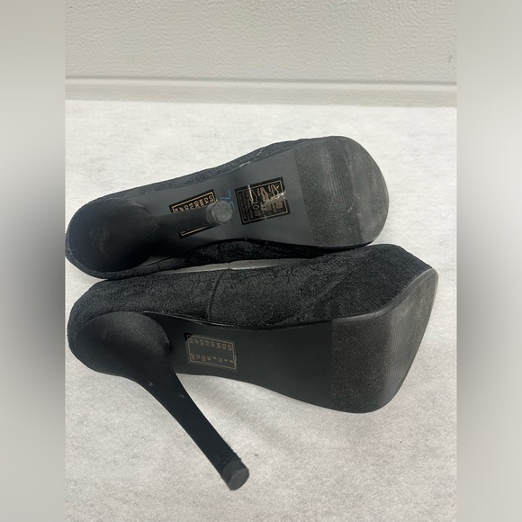 Forever21 Black Lace Heels - Picture 6 of 6